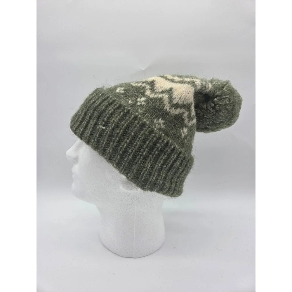 Universal Thread Beanie One Size Olive Green Womens Fair Isle Pom Pom Winter Hat